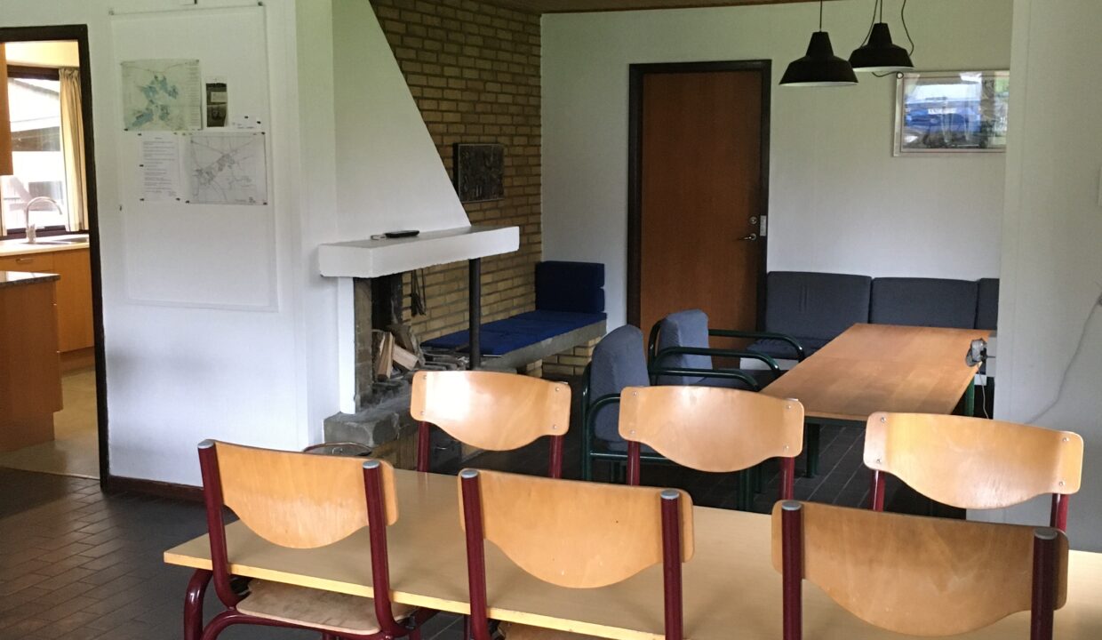 3AFBDC82-24D8-4064-A739-E68F3A78093B