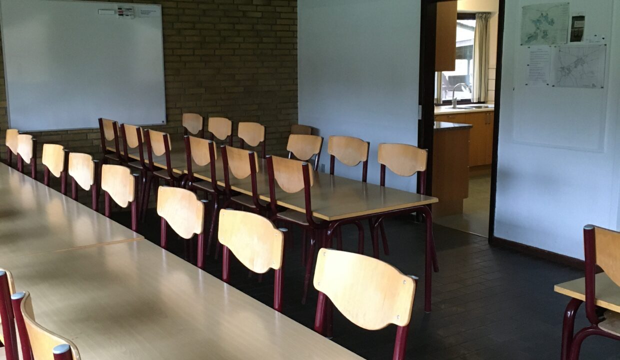 5B6F839F-AF75-4C9E-8A3D-23165EF516C4