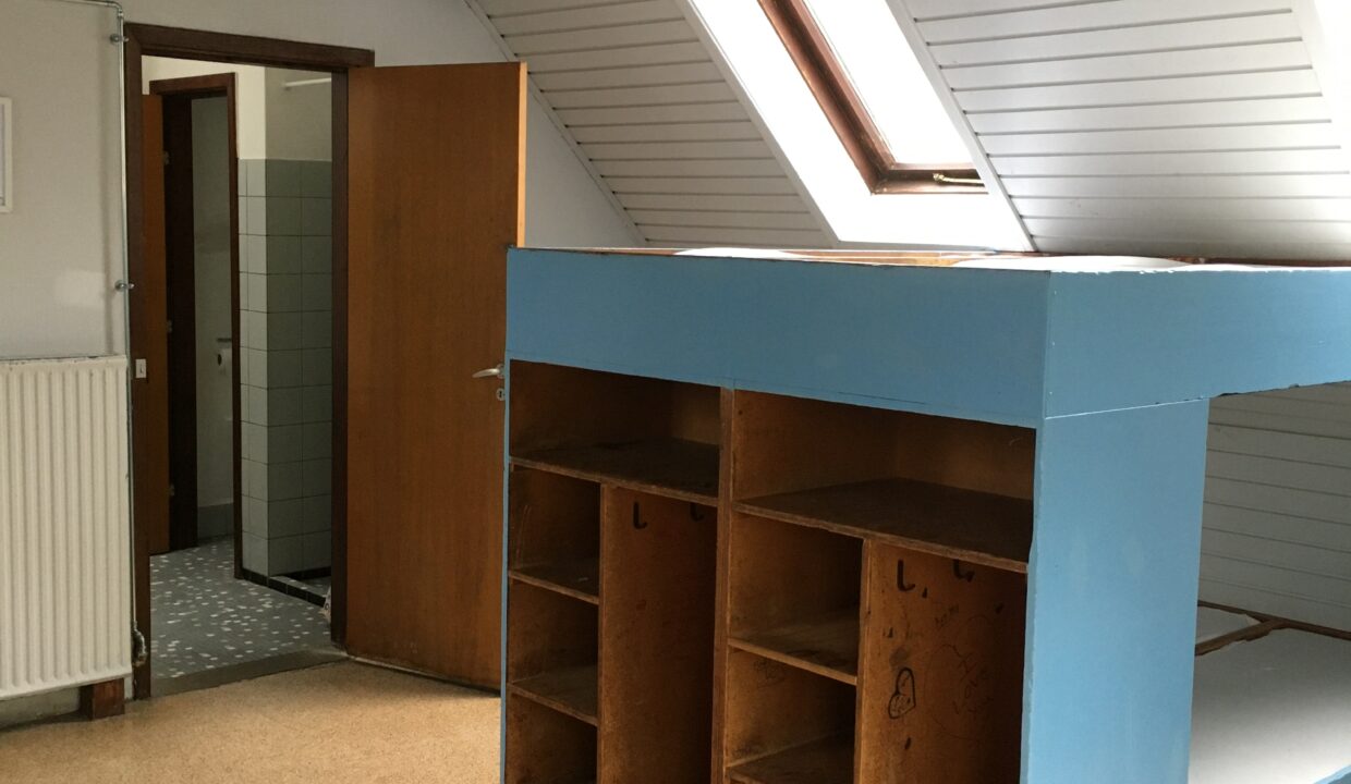 8093D58D-E30A-47B4-A095-6D06836A0B36