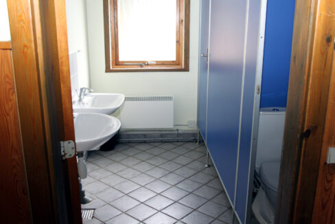 12-toiletrum