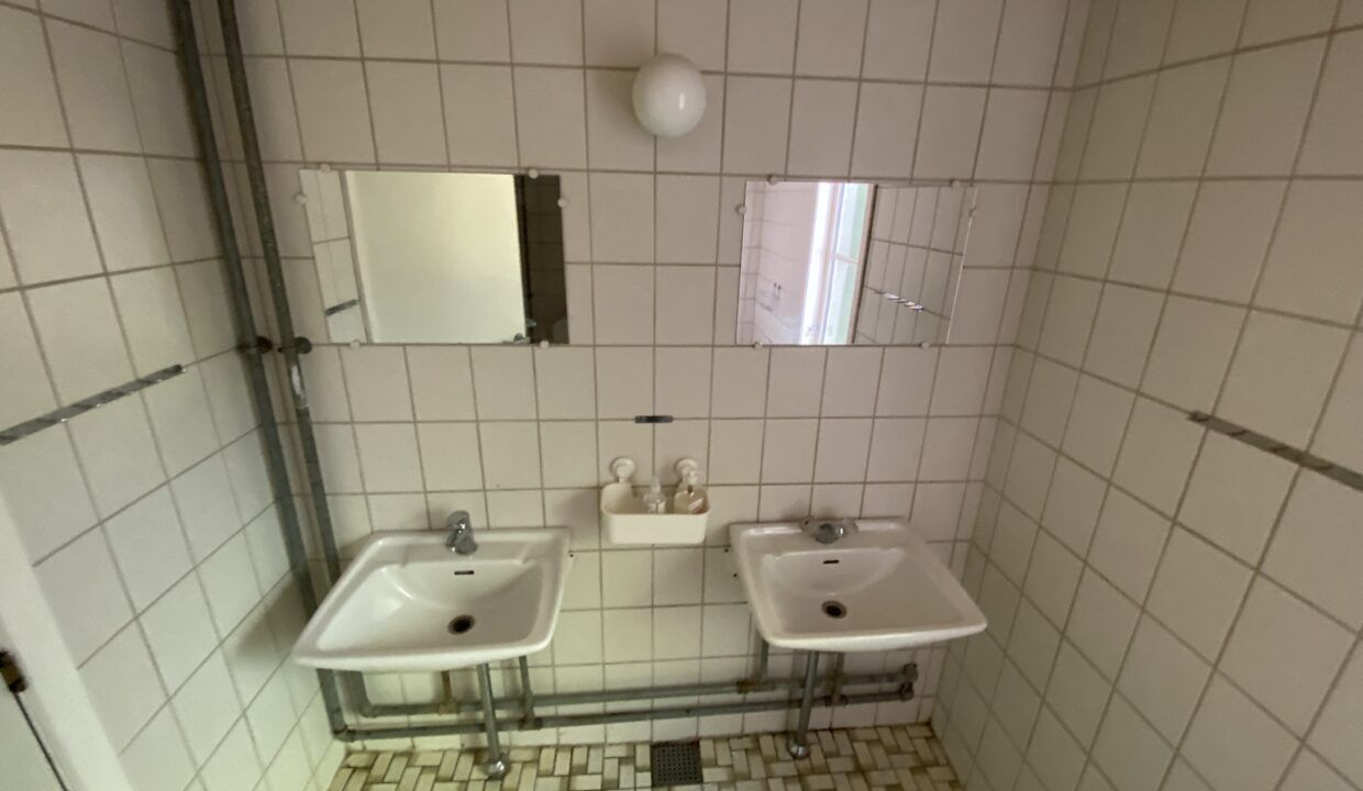 20210822_114852846_iOS