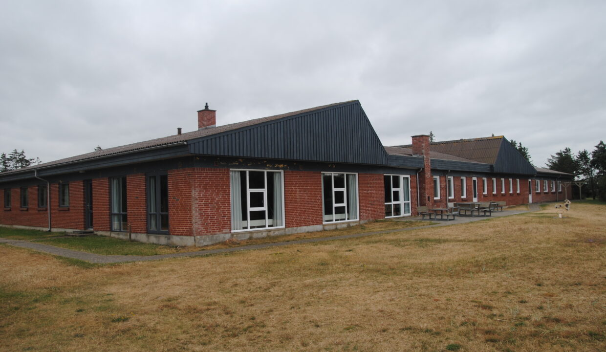 fascade fra vandside