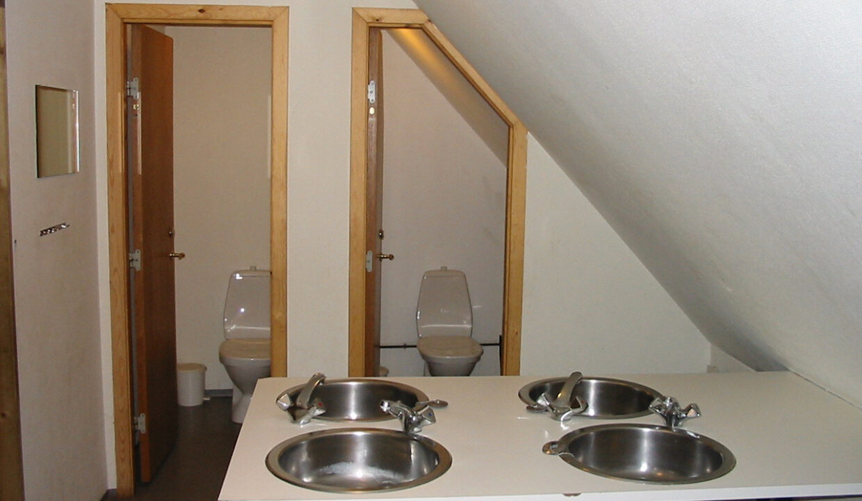stlænge 1 sal toilet
