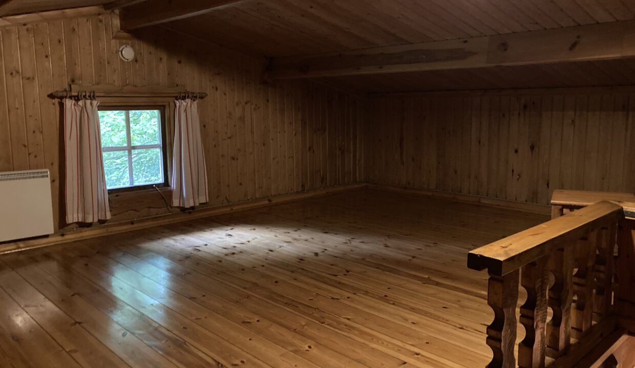 0AFF863D-A0B7-4AAB-9055-12AE21AB7284