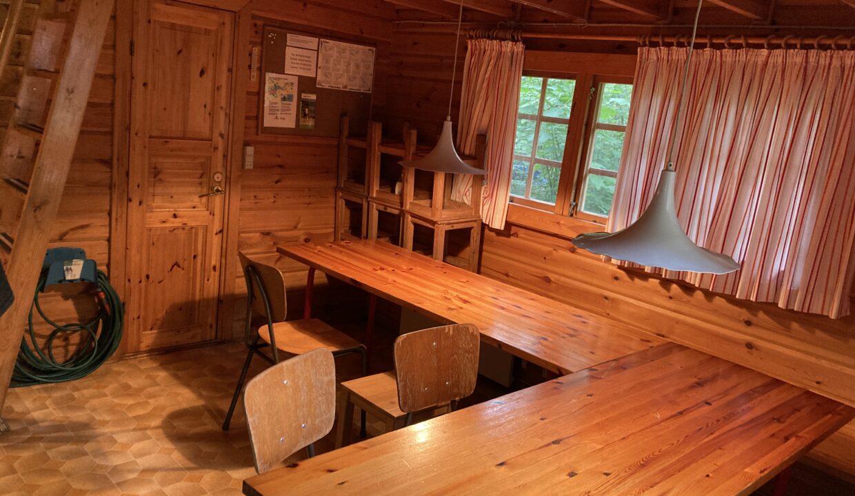 89EF967E-3942-40FE-98E6-D4CEED6BD148