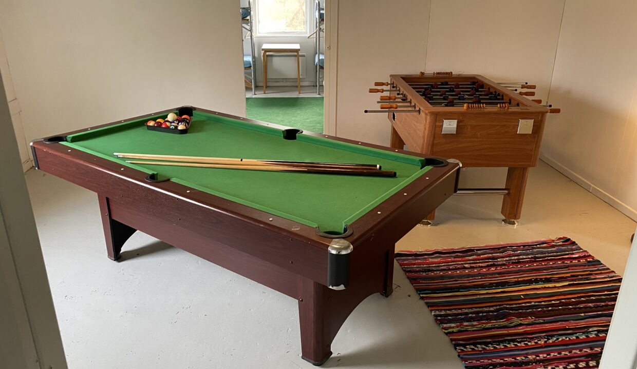 18050959-BFC5-48F7-8727-EE7B4597C402