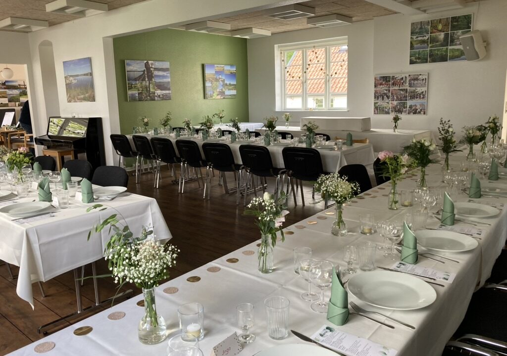 B38CF089-9A81-4E6F-93C6-692DD8643CB3_1_105_c